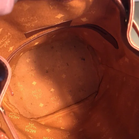 MCM Munich Leather Bag with COA - Picture 13 of 15